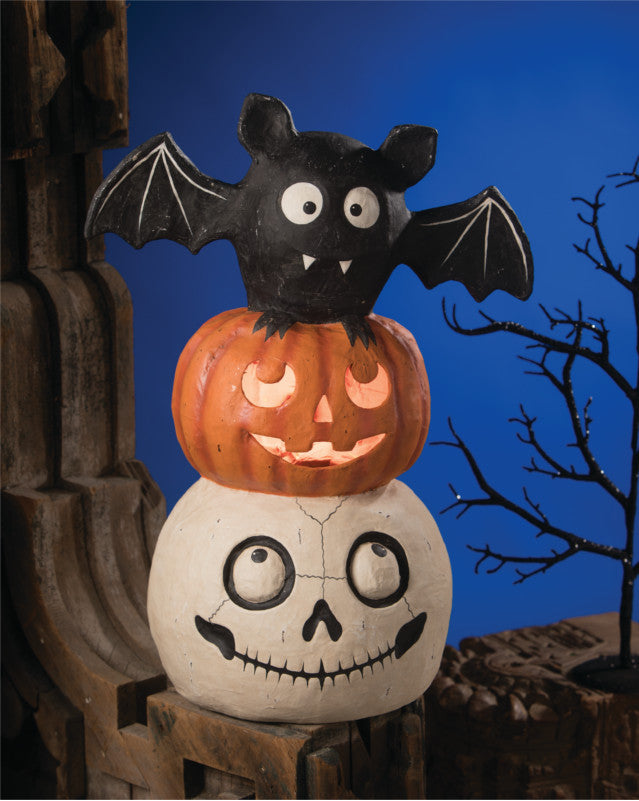 "Halloween Totem Pole with Skull, Pumpkin & Bat"