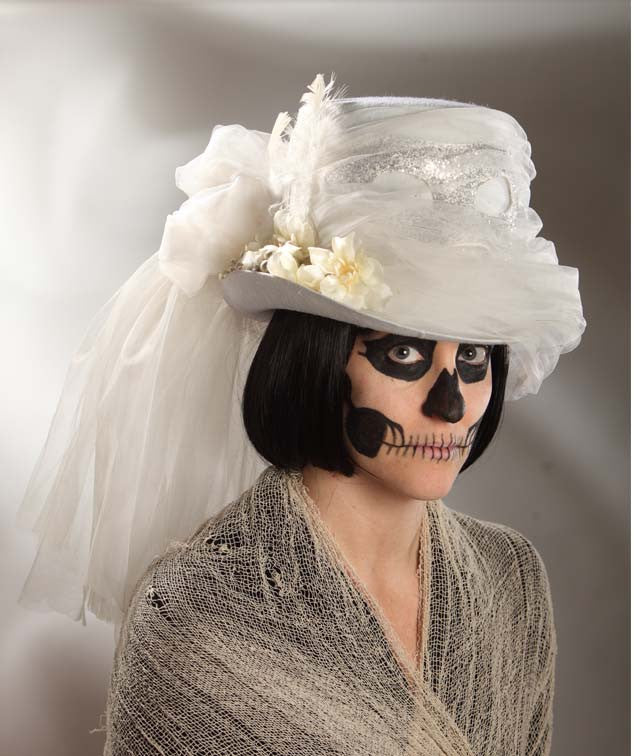 Haunting Masquerade Top Hat