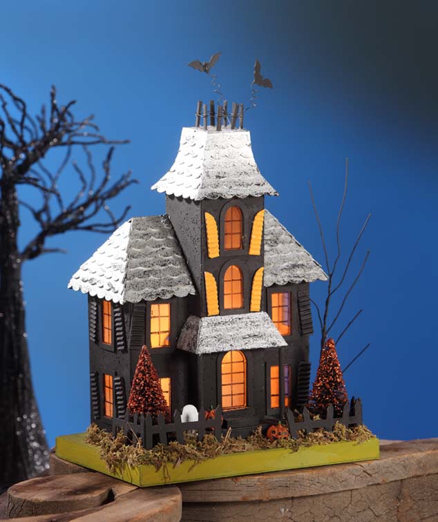 House of Haunts Halloween Putz
