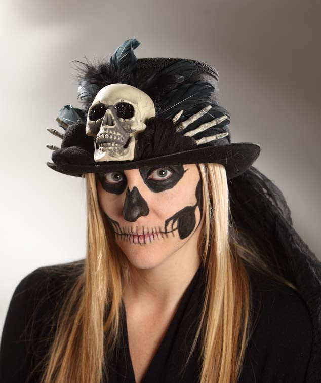 Voodoo Skull Top Hat - Bethany Lowe